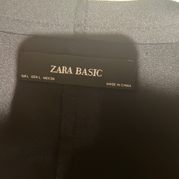 Zara faux suede tie front jacket. Size L - Picture 3 of 6